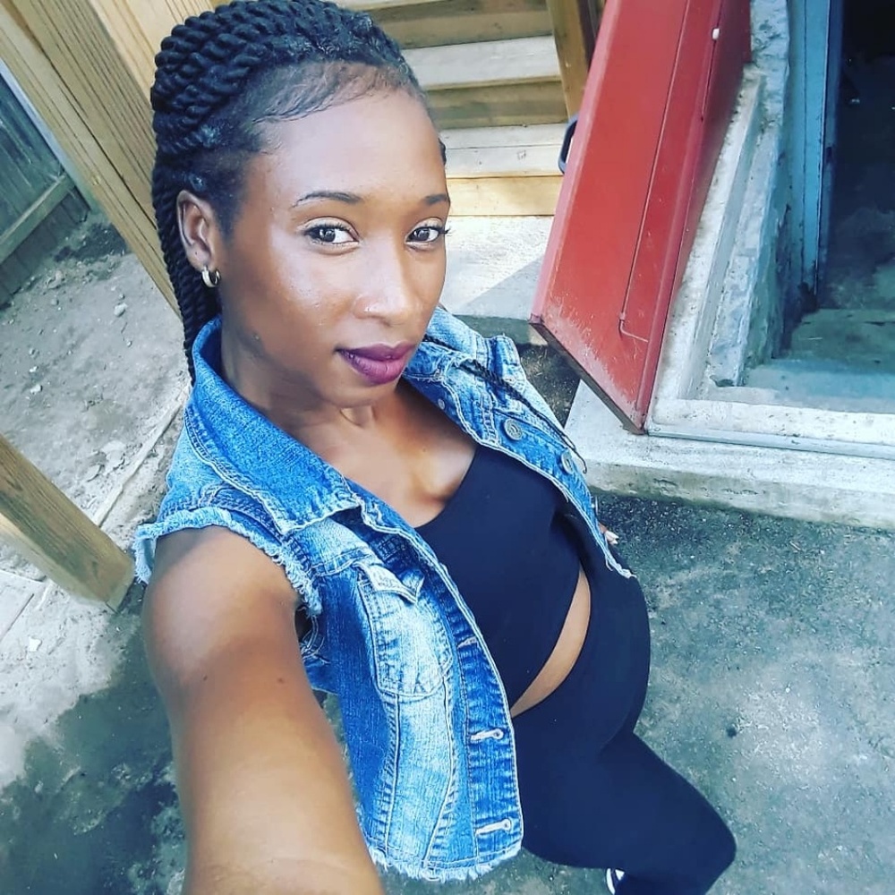 Meet your Posher, Raquel